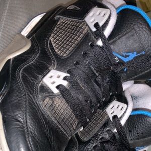 Air Jordan 4 Retro BG